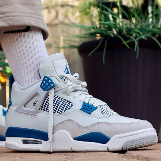 Air Jordan 4 Military Blue