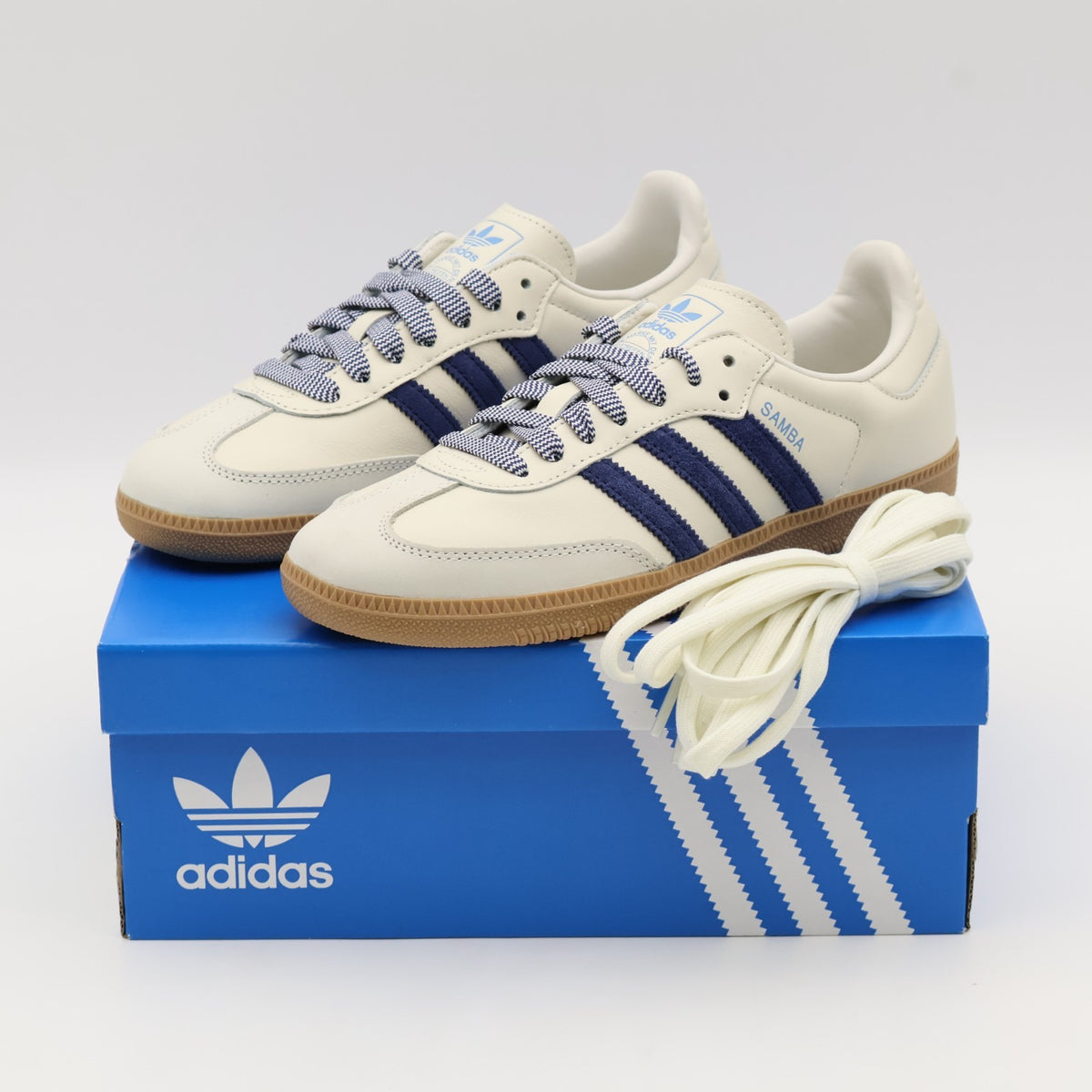 Samba Off White Dark Blue