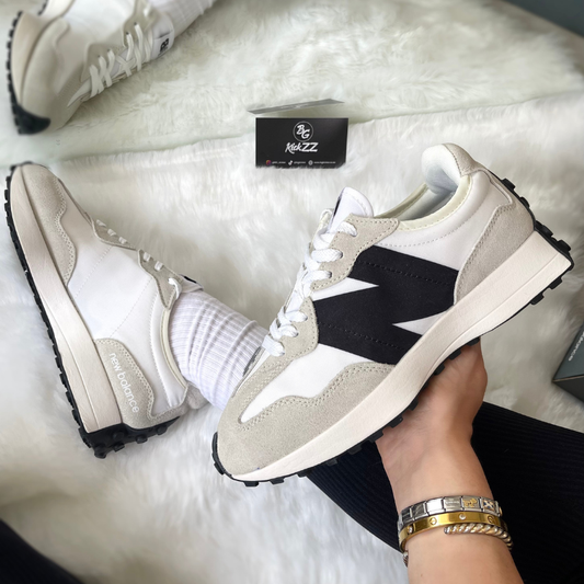 New Balance 327 Moonbeam Outerspace