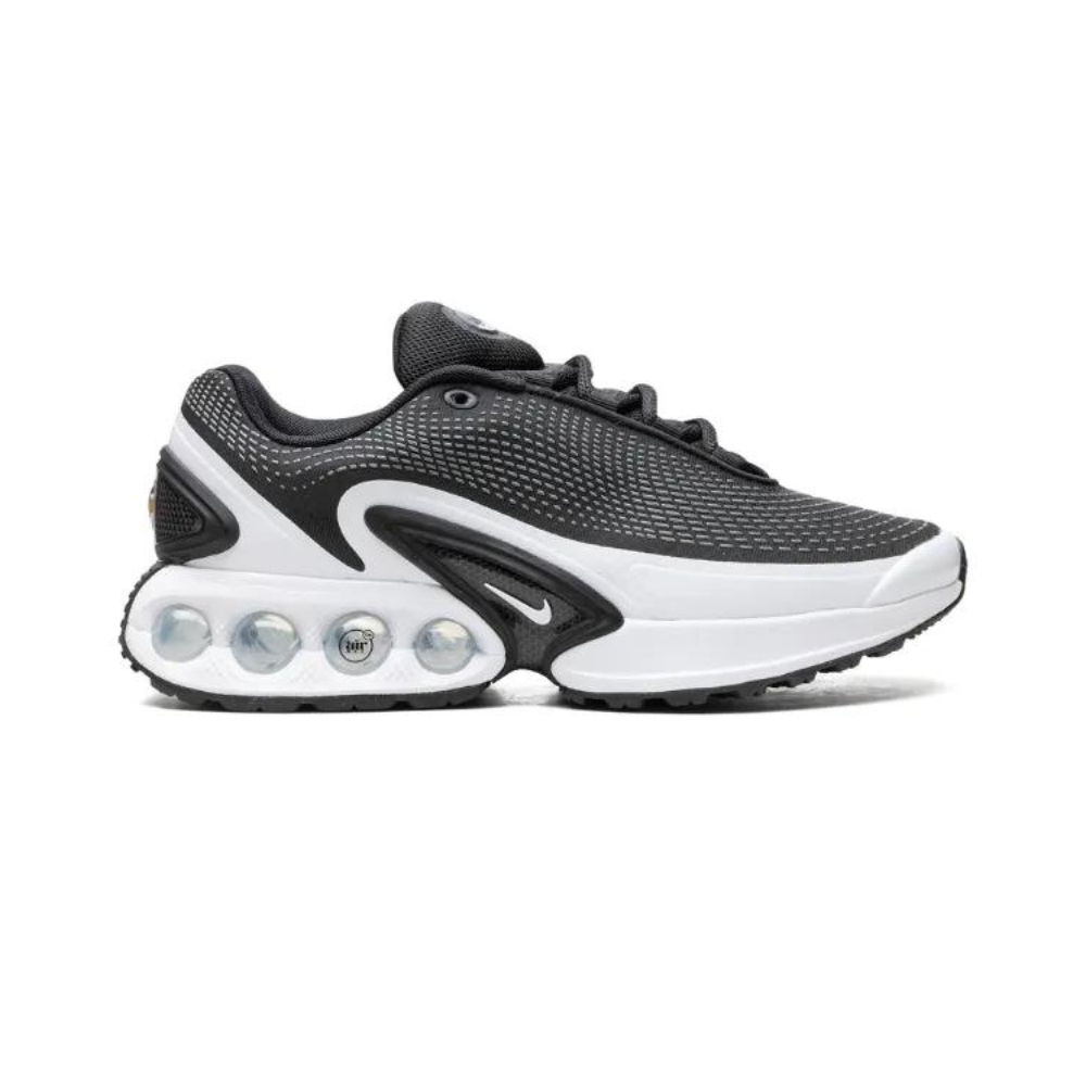 Nike DN Black And White